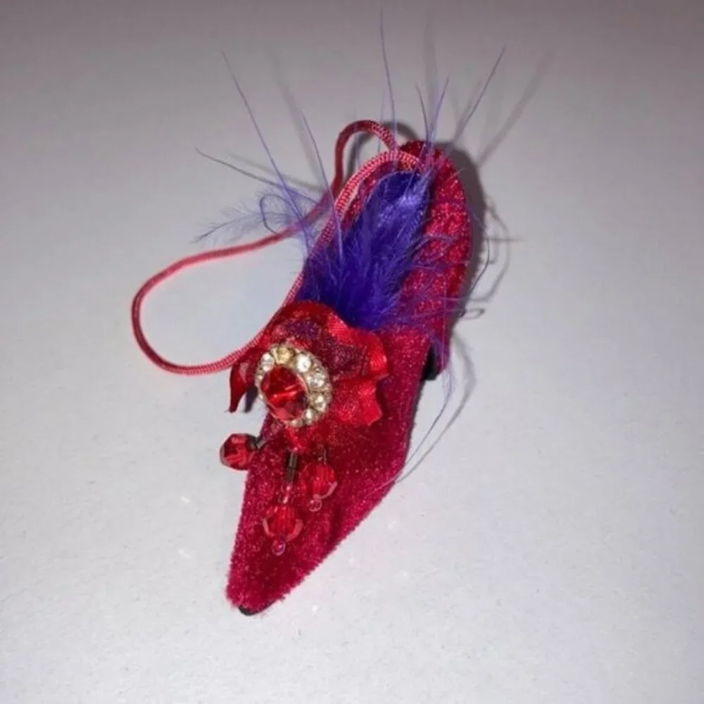 💃✨ Vintage-Inspired Red High Heel Christmas Ornament